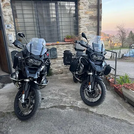 La Corte Dei Celti La Fonte * San Benedetto Del Querceto