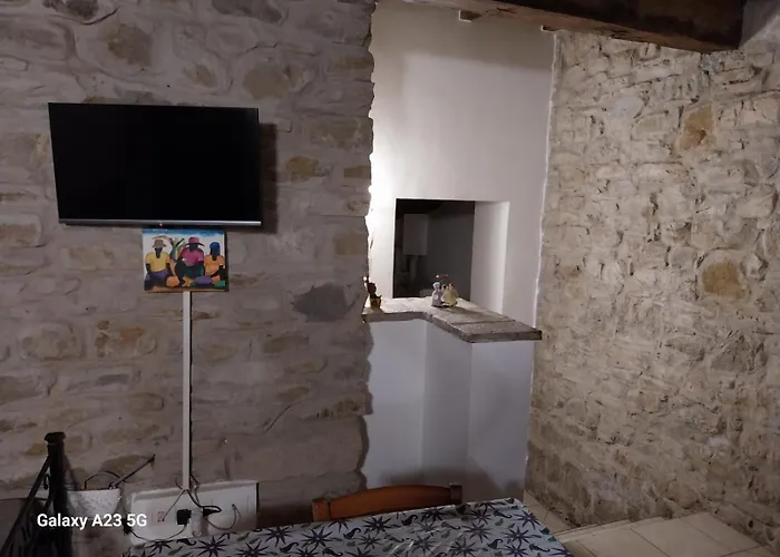 La Corte Dei Celti La Fonte דירה *